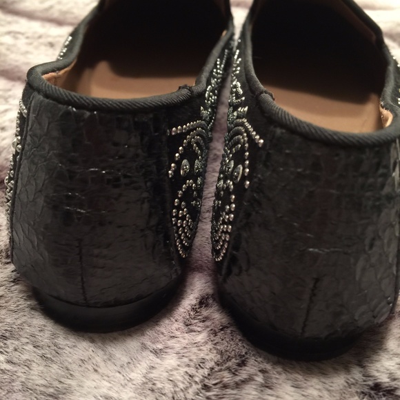 Donald J Pliner Stud Detailed Flats - Picture 3 of 5